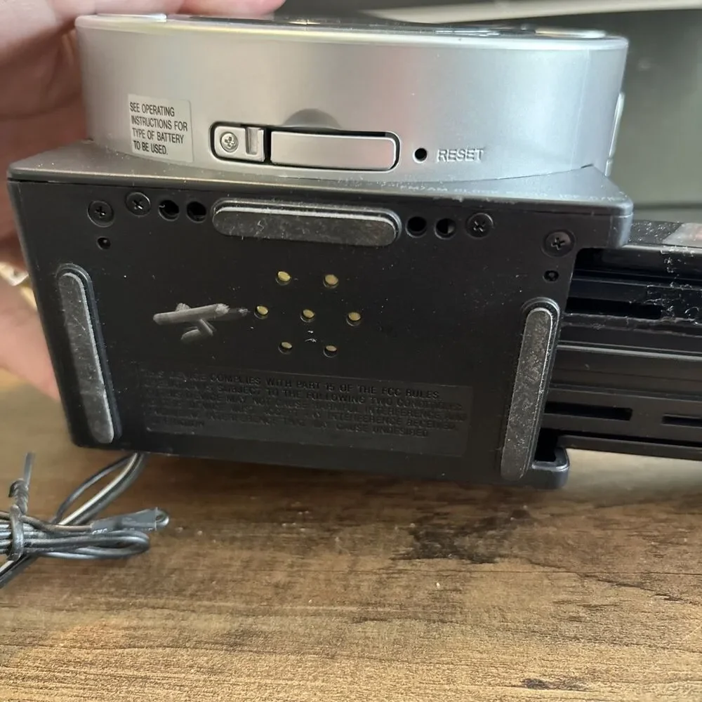 Sony Dream Machine ICF-C7IP AM/FM Radio Alarm Clock iPod Dock WORKS. See Info
